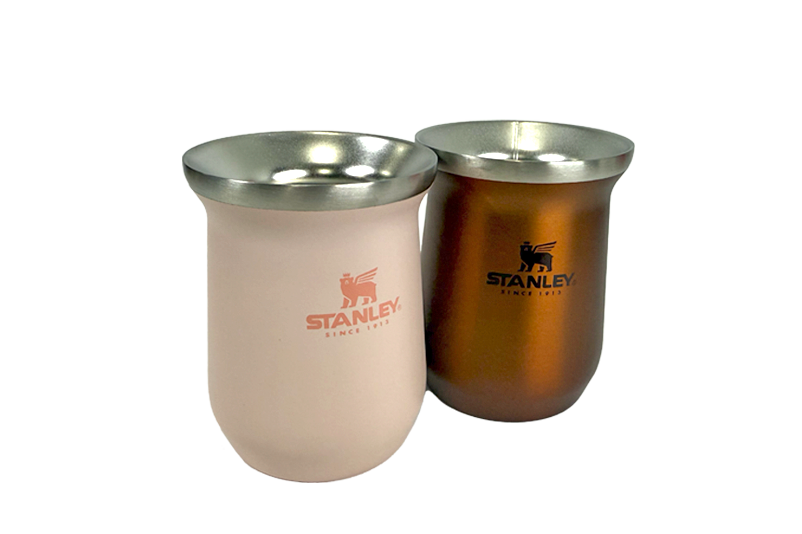 Combo Stanley para las parejas o amigos amantes de las bebidas frías o calientes | Mate Mug Maple 236ml + Mate Mug Limestone 236ml