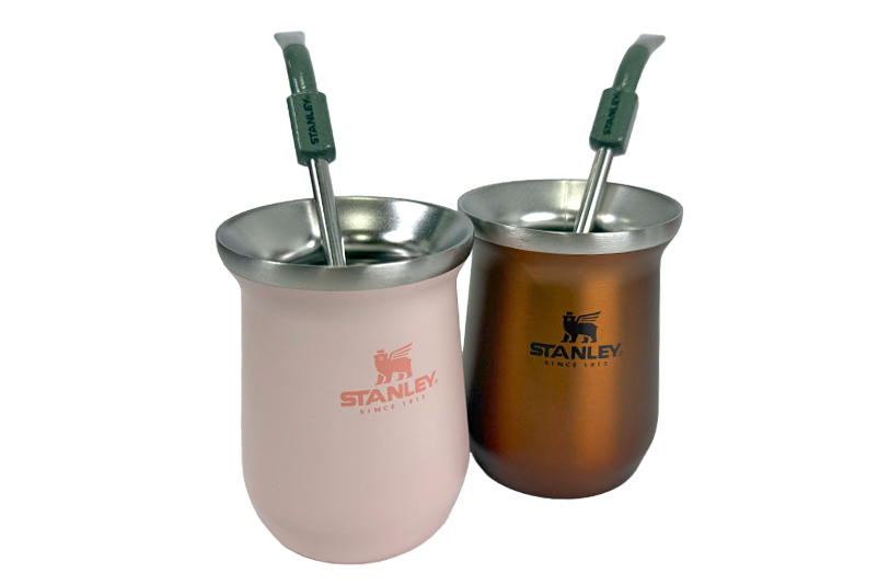 Combo Stanley para las parejas o amigos amantes del mate en casa | Mate Mug Maple 236ml + Mate Mug Limestone 236ml + 2 Bombillas de precisión para Mate