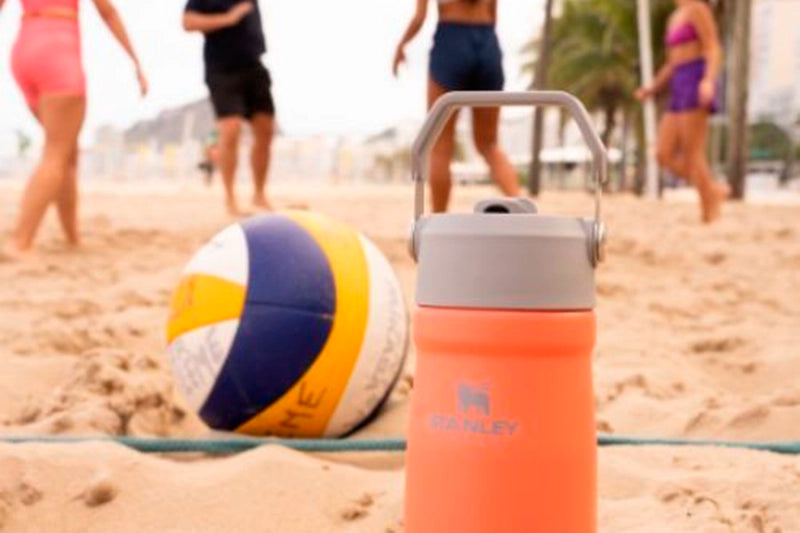 Stanley IceFlow™ Flip Straw 650ML | Botella Térmica con Popote Integrado