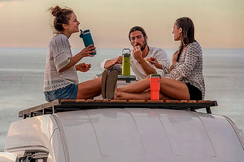 Stanley IceFlow™ Flip Straw 650ML | Botella Térmica con Popote Integrado